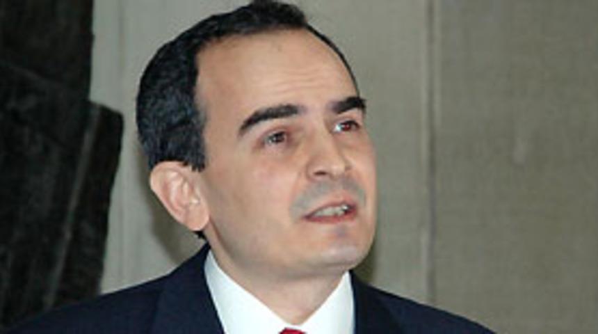 'Kararname' bilmecesi s&uuml;r&uuml;yor