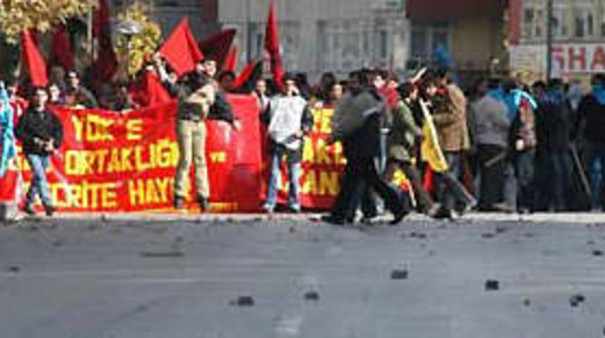 Y&Ouml;K eylemcilerine hapis