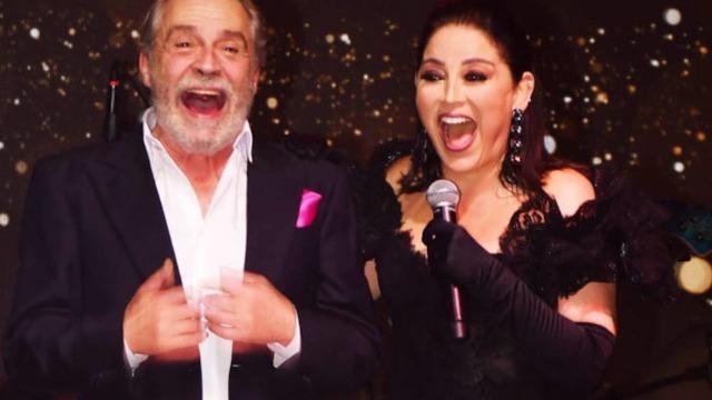 Aşkın Nur Yengi ile Haluk Bilginer yeni yıla birlikte girdi: Kızları Nazlı'nın son hali dikkat çekti...