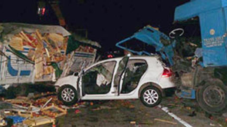 Keşan'da zincirleme trafik kazası: 3 &ouml;l&uuml;