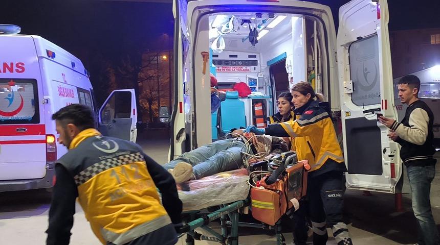 Bursa'da devrilen motosikletten düşen sürücü ağır yaralandı