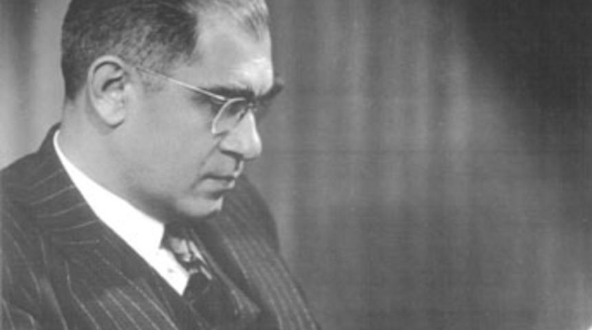 "Hasan Ali Y&uuml;cel Klasikleri"nde 50. eser