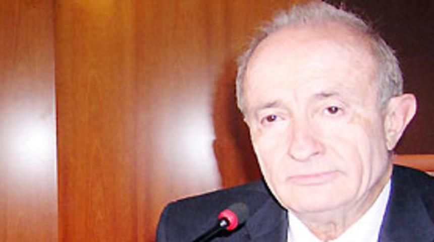 Vural Savaş: ''&Ouml;l&uuml;m tehditleri alıyorum''