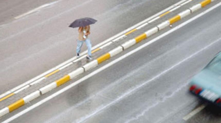 Yağışlı hava geliyor, sıcaklık d&uuml;ş&uuml;yor