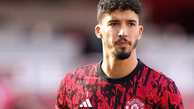 Manchester United'da Altay Bayındır'ı yıkan gelişme!