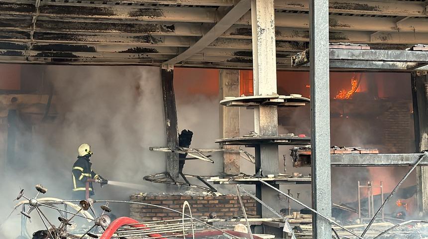 Kütahya'da porselen fabrikasında çıkan yangın kontrol altına alındı