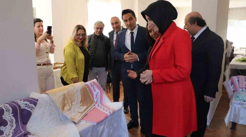 Mersin’de ’Hayat Boyu Öğrenme Birimi’nin kursları devam ediyor