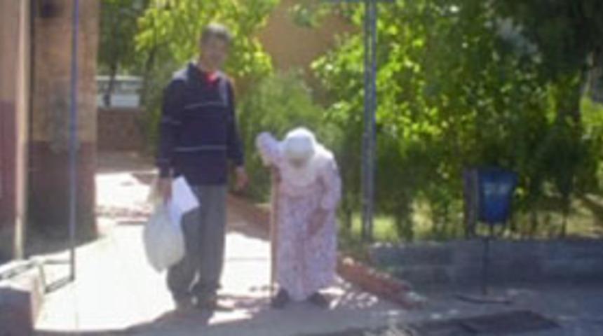 78 yaşındaki kurye nine