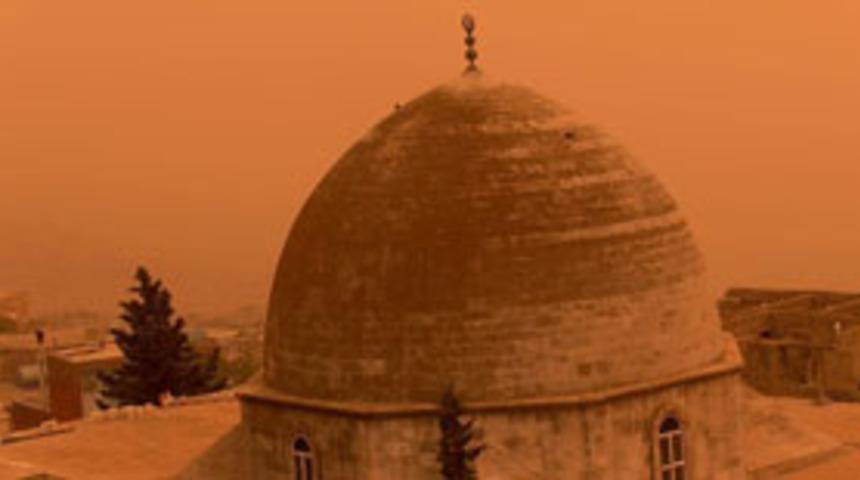 Mardin'i toz bulutu kapladı