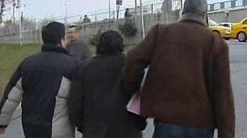 &Ouml;zak, yolsuzlukla ilgili ilk kez konuştu