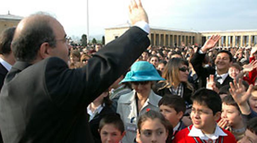 T&ouml;renlere hava engeli