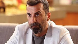 Oyuncu Emre Karayel'in annesi hayatını kaybetti: Ünlü oyuncu acı haberi sosyal medya hesabından duyurdu!