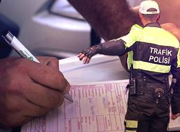 2024 ZAMLI TRAFİK CEZALARI | Liste/tablo belli oldu, yeni yılda kuralsız sürücülerin cebi yanacak! Alkollü araç kullanma, kırımızı ışık, radar, emniyet kemeri, drift, yayaya yol vermeme...