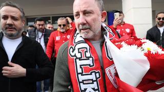 Antalyaspor'a imza atan Sergen Yalçın'dan Beşiktaş açıklaması! Sözleşmesinde teklif gelmesi halinde serbest kalma maddesi var mı?