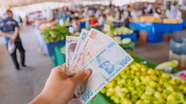 Aralık ayı enflasyon rakamı açıklanıyor! Memuru emeklisi zam için 6 aylık enflasyon farkı beklerken ortaya çıktı: Oklar yön değiştiriyor, yüzde 65’ten 42’ye…