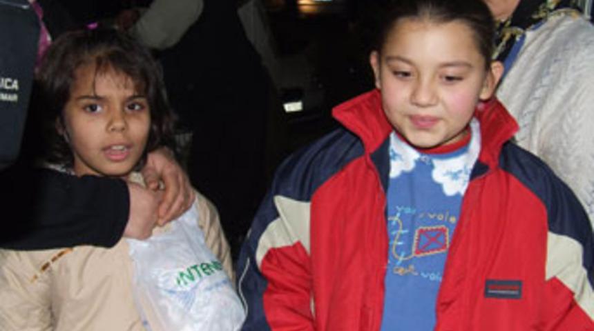 Puding yediler zehirlendiler