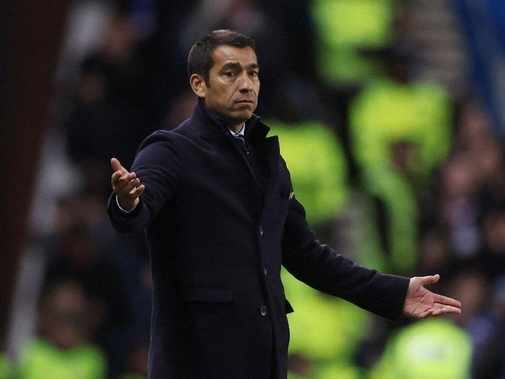 Beşiktaş Rıza Çalımbay'ın ardından yeni hocasını neredeyse belirledi! Hollandalılar o ismi açıkladı, işte sözleşme şartları  G2