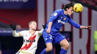 Milli yıldız Enes Ünal 7,5 ay sonra ilk kez sahaya çıktı, taraftardan alkış aldı!