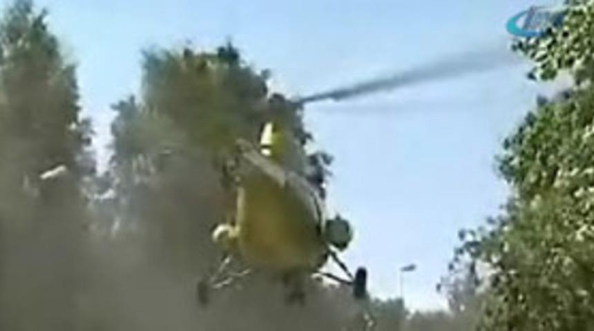 Helikopterin yere &ccedil;akılma anı