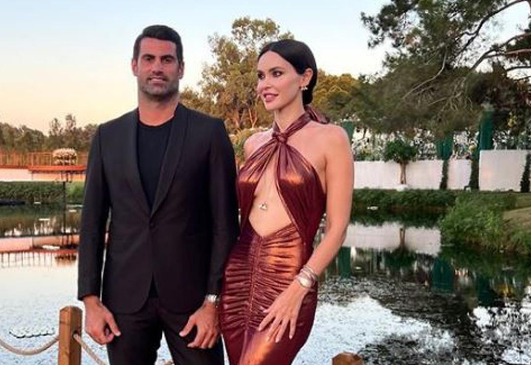 Volkan Demirel'in eşi Zeynep Sever a&ccedil;ıkladı! "Kafasını karıştıran teklifler almasına rağmen..."