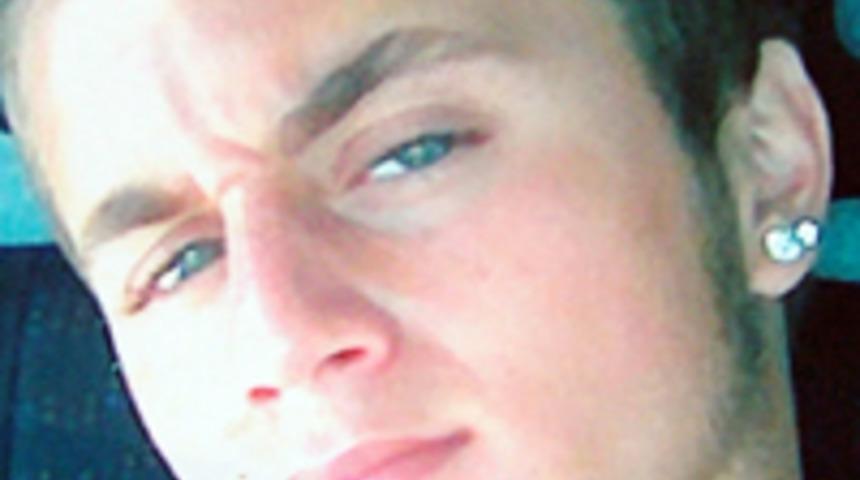 Tekne kazası kurbanı gen&ccedil; futbolcu &ouml;ld&uuml;