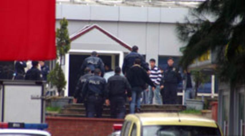 Zanlı polis konuşmuyor
