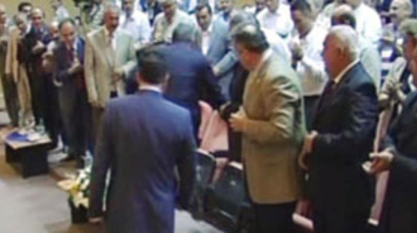 Baykal, d&uuml;şme tehlikesi ge&ccedil;irdi