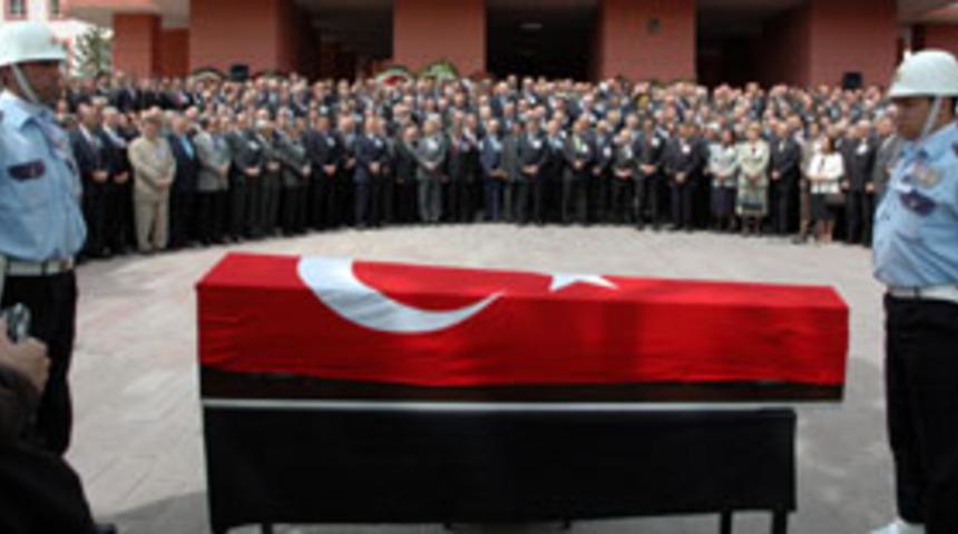 &Ouml;zbilgin'in cenazesi Kocatepe'de