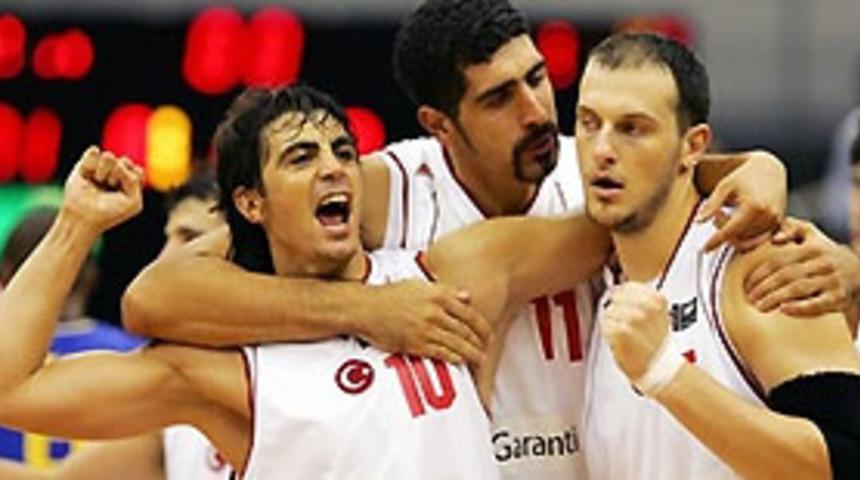 12 Dev Adam komşu karşısında
