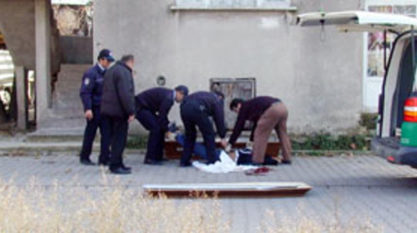 Aile kavgası: 1 &ouml;l&uuml; 10 yaralı
