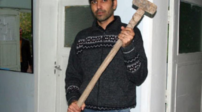 Balyoz bu seferde 12 kişinin hayatını kurtardı