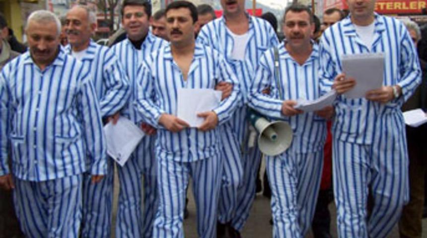 "Gaffur pijaması"yla basın a&ccedil;ıklaması