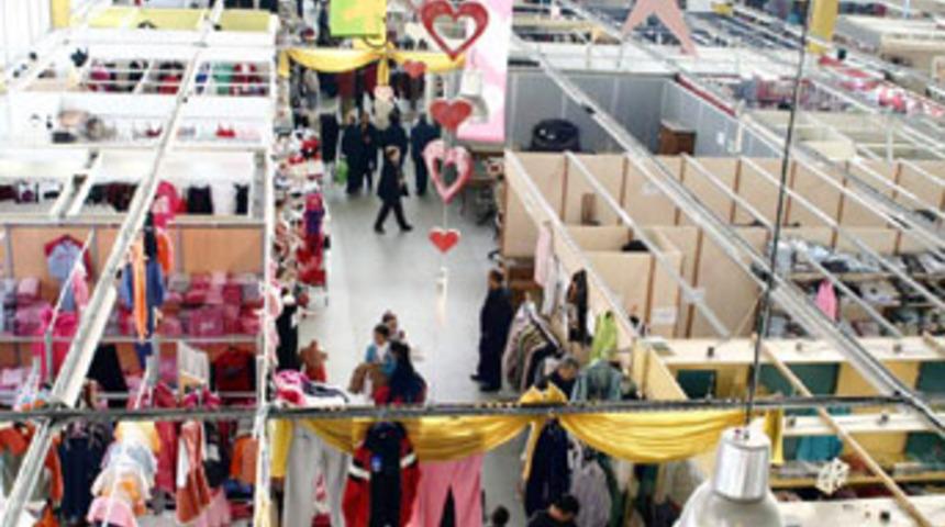 Bayram ve yılbaşı &ouml;ncesi bit pazarına yoğun ilgi