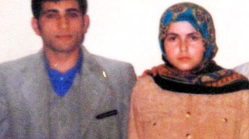 Boşanmak isteyen eşe 28 bı&ccedil;ak darbesi