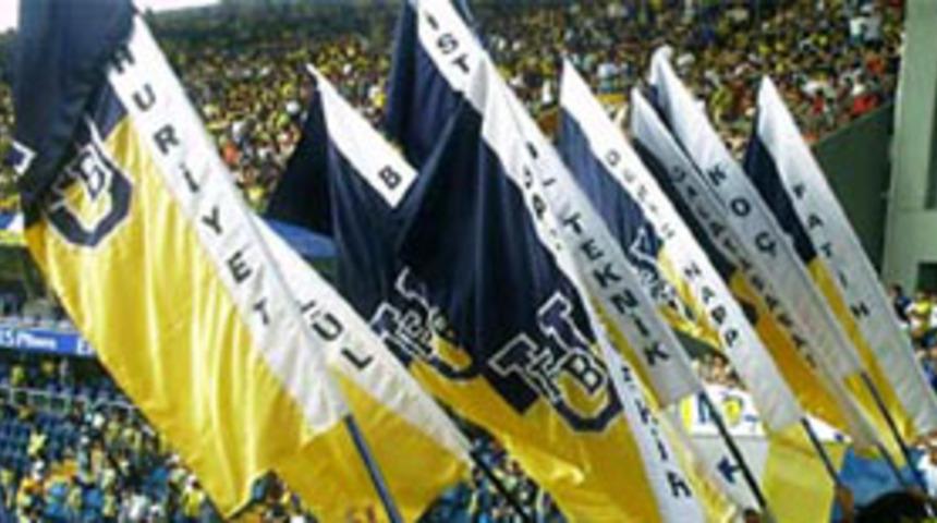 D&uuml;nya Fenerbah&ccedil;eliler G&uuml;n&uuml; kutlamaları