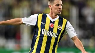Fenerbahçe'de Miha Zajc ile yollar ayrılıyor! İstanbul'da mutlu olan yıldız oyuncu yine İstanbul ekibiyle anlaşmak üzere...
