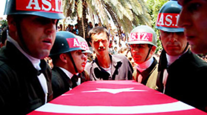 Balıkesir şehidine ağlıyor
