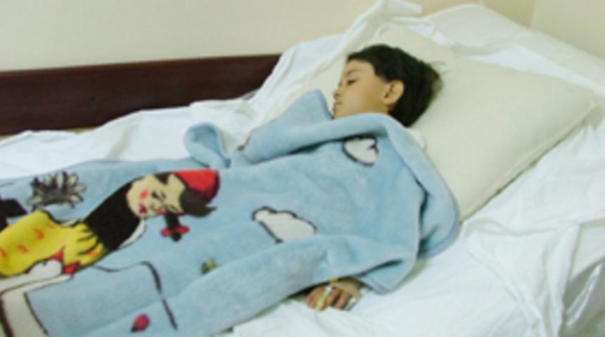 Son kullanma tarihi ge&ccedil;miş gıdadan zehirlendi