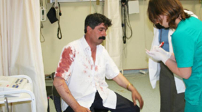 Yolcu otob&uuml;s&uuml; devrildi: 5 &ouml;l&uuml;, 26 yaralı