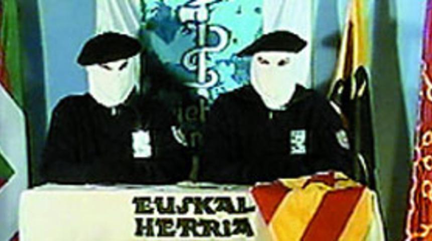 Molotofkokteyli ile saldırılar