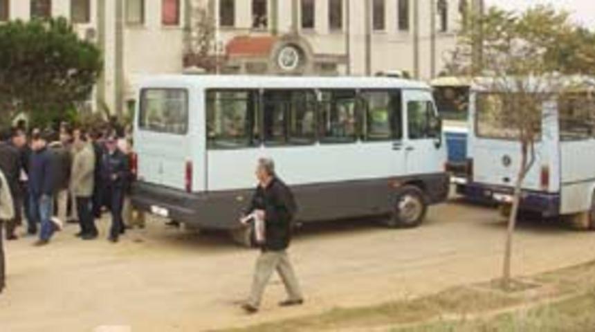 Topkapı-K.&Ccedil;ekmece min&uuml;b&uuml;sleri kalkıyor