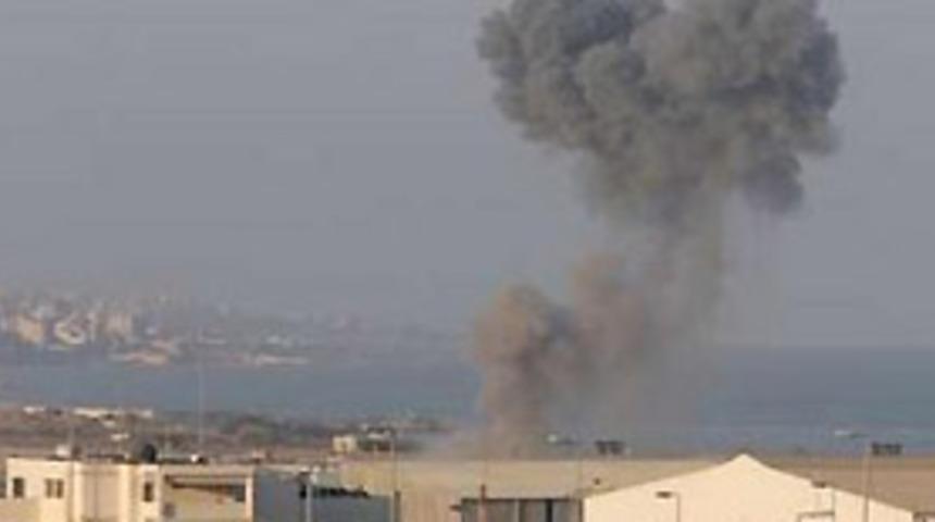 L&uuml;bnan'daki bir&ccedil;ok yapı yerle bir oldu