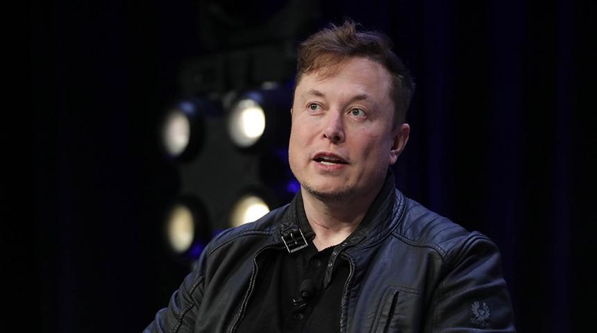 SpaceX'e, "Elon Musk'ı eleştiren çalışanlarını kovdu" suçlaması