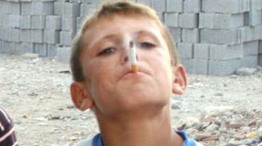 &Ccedil;ocuklarda sigara kullanımı artıyor