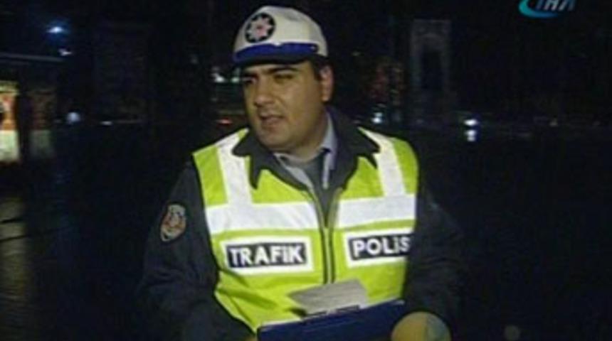 R&uuml;şvet sert kayaya &ccedil;arptı