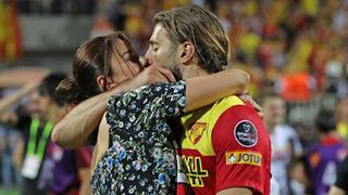 Ebru Şancı futbolcu kocasıyla arasındaki yaş farkını ti'ye aldı! Alpaslan Öztürk ile dalga geçti