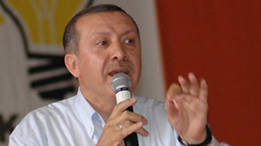 Ter&ouml;rle m&uuml;cadelede zaafa kapılmayacağız