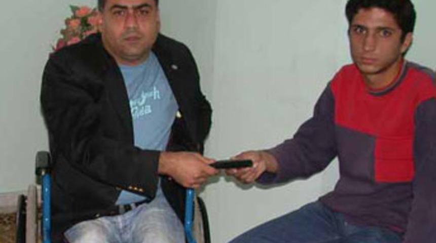 Temizlik iş&ccedil;isinden &ouml;rnek davranış