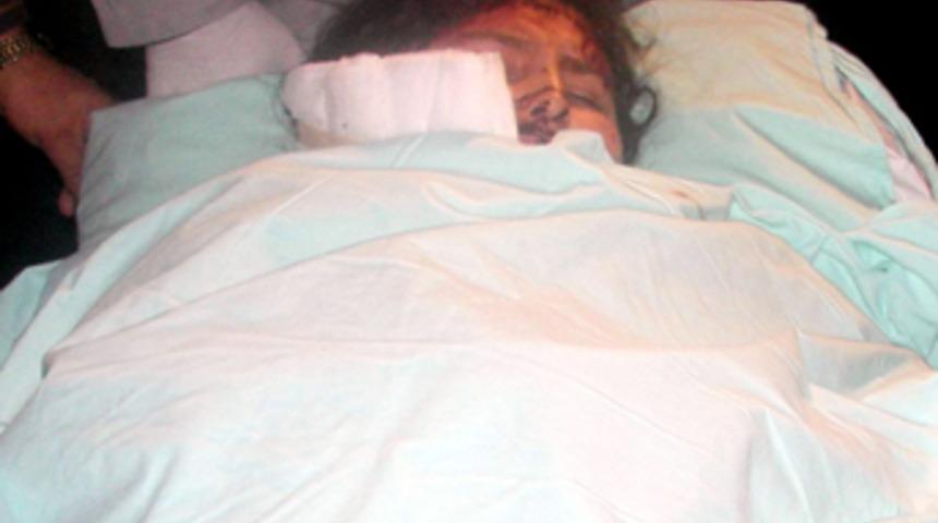 5 yaşındaki &ccedil;ocuk bakıcısının kızını vurdu