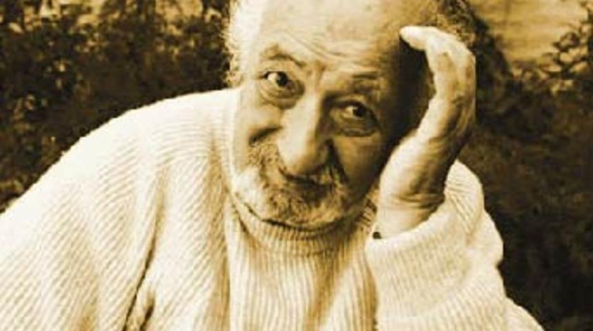 Ara G&uuml;ler'den Kent M&uuml;zesi'ne anlamlı jest
